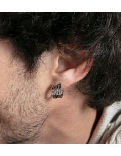 Pendientes de acero para hombre con cruces caladas 2