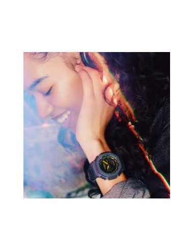 G-Shock GA-2100k-2aer – Reloj Negro con Diseño Urbano y Esfera Multicolor