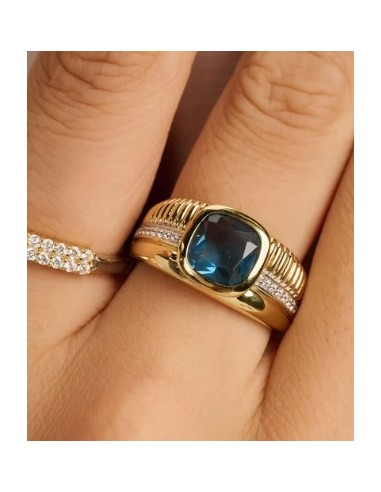Anillo de estructura de cojín azul plata de 1ª ley