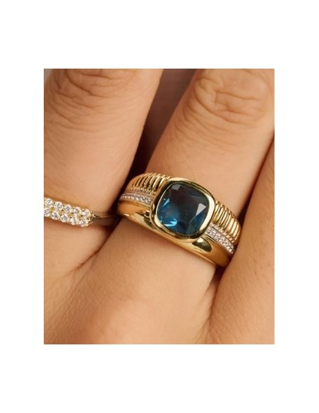 Anillo de estructura de cojín azul plata de 1ª ley
