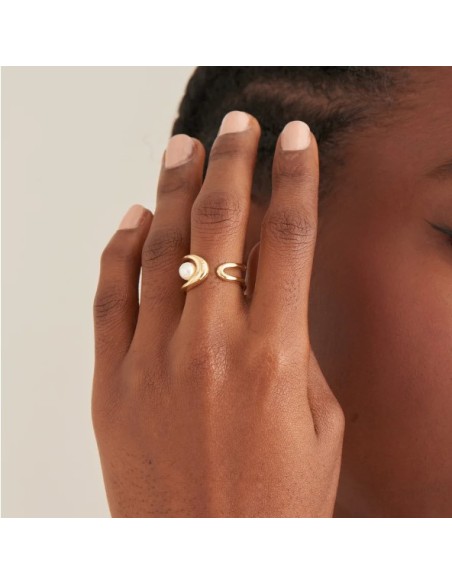 ANILLO AJUSTABLE ESCULPIDO CON PERLA CHAP DE 1ªLEY