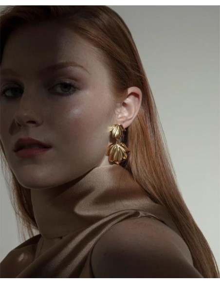 Pendientes de mujer de acero Ip dorado con forma d